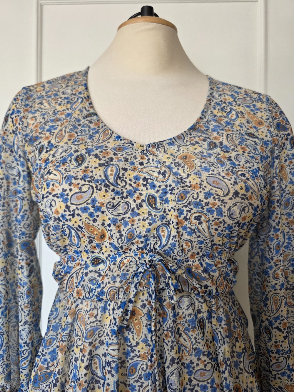 Black Tape Paisley Mesh Empire Waist Blouse Medium